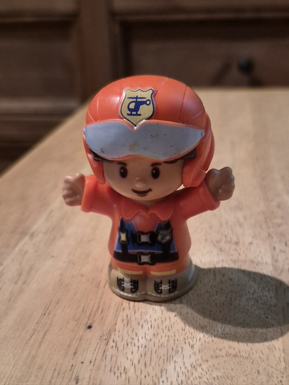 4/20$ Fisher-Price Little People Pilot Louis Orange Figure